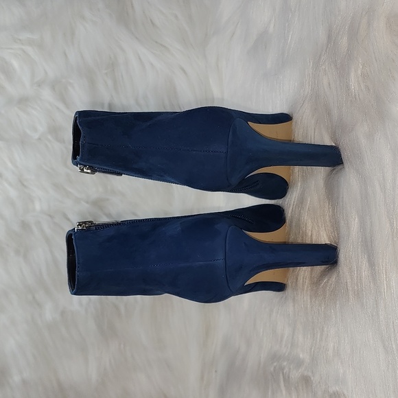 Marc Fisher LTD. Women's Mayae Suede Pointed Toe High-Heel Booties - Picture 4 of 9